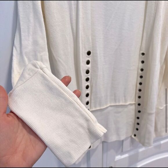 Ivory Button down cardigan - Picture 8 of 8